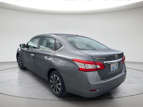 Used 2015 Nissan Sentra SV FWD image 5
