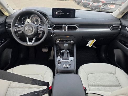 New 2025 MAZDA CX-5 AWD 2.5 S w/ Preferred Package image 2