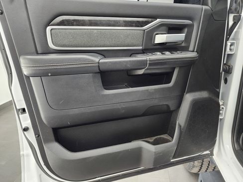 Used 2022 RAM 2500 Big Horn w/ Night Edition image 36