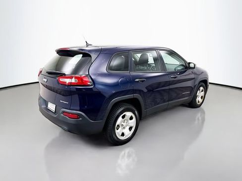 Used 2015 Jeep Cherokee Sport FWD image 7