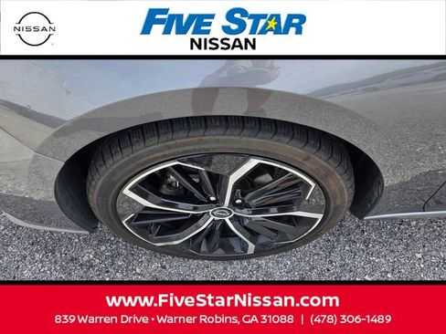 Used 2024 Nissan Altima 2.5 SR FWD image 5