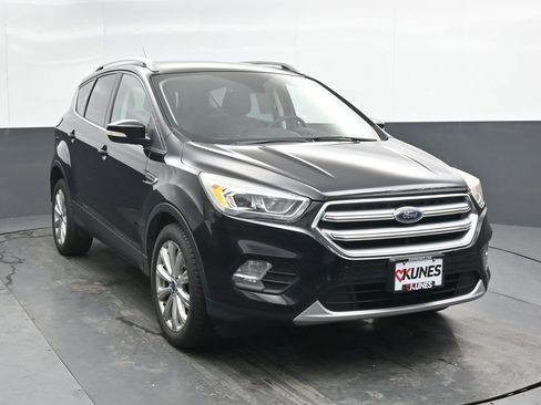 Used 2017 Ford Escape Titanium FWD image 5