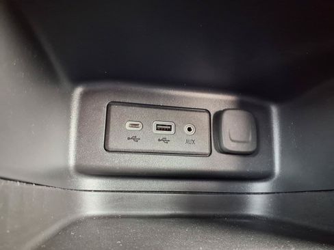 Used 2020 Chevrolet Equinox LT FWD image 7
