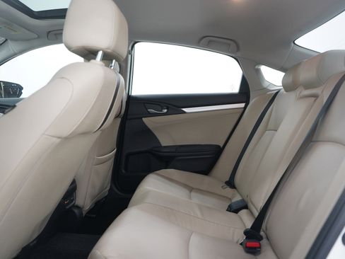 Used 2016 Honda Civic Touring image 17