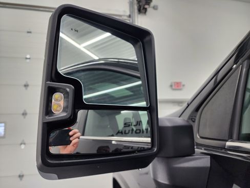 Used 2022 Chevrolet Silverado 3500 High Country image 38