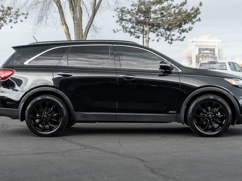 Used 2020 Kia Sorento S image 5