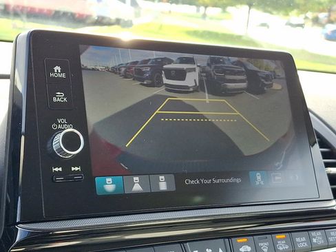 Certified 2025 Honda Odyssey Touring image 21