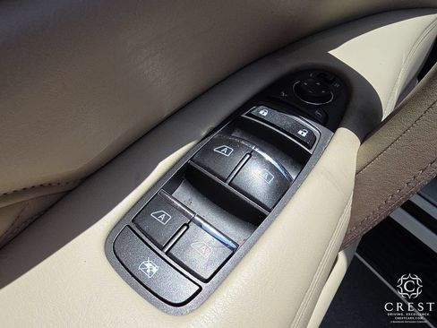Used 2018 INFINITI QX80 4WD w/ Deluxe Technology Package image 9