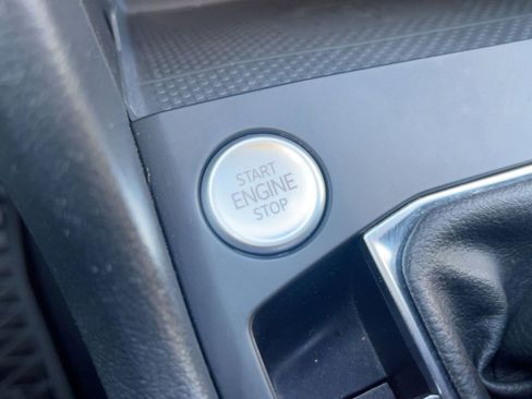 Used 2022 Volkswagen Taos SE image 23