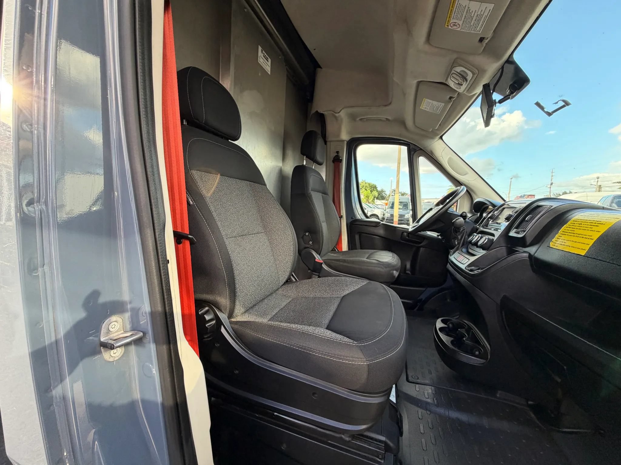 Used 2021 RAM ProMaster 3500 FWD image 17