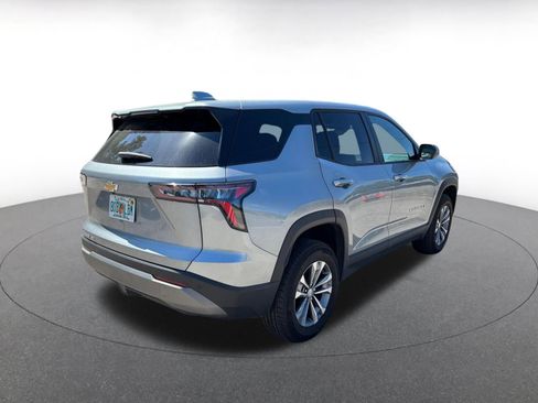 Used 2025 Chevrolet Equinox LT AWD/4WD image 12