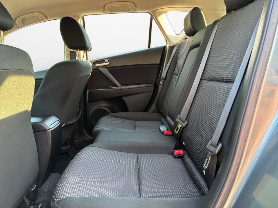 Used 2012 MAZDA MAZDA3 i Touring FWD image 13