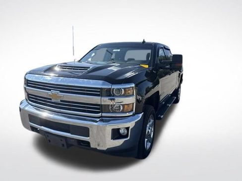 Used 2018 Chevrolet Silverado 2500 LT w/ LT Convenience Package AWD/4WD image 1