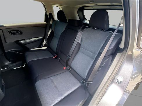 Used 2021 Nissan Rogue S FWD image 18