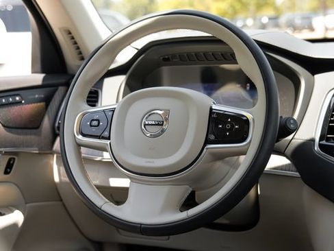 Used 2024 Volvo XC90 B6 Ultimate w/ Protection Package Premier AWD/4WD image 19