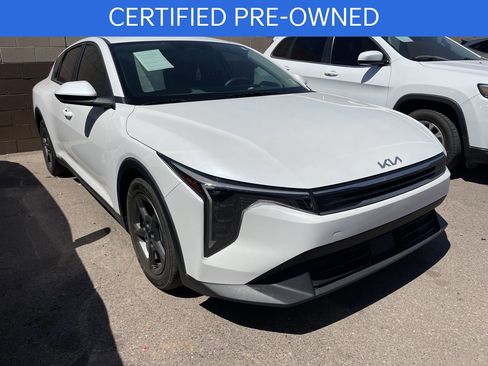 Certified 2025 Kia K4 FWD image 2