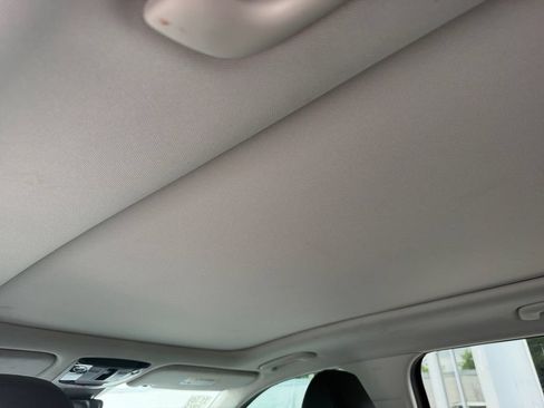 Used 2025 Kia Sorento EX w/ Panoramic Sunroof Package FWD image 12