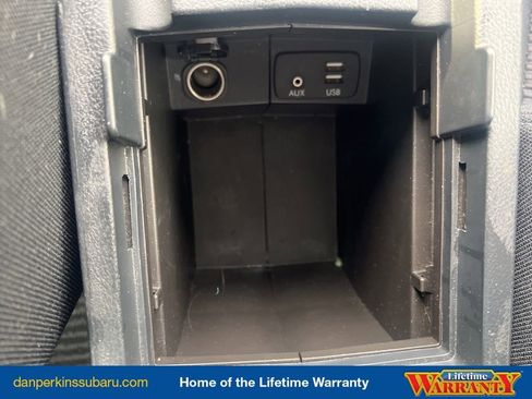 Used 2018 Subaru Forester 2.5i Premium image 23