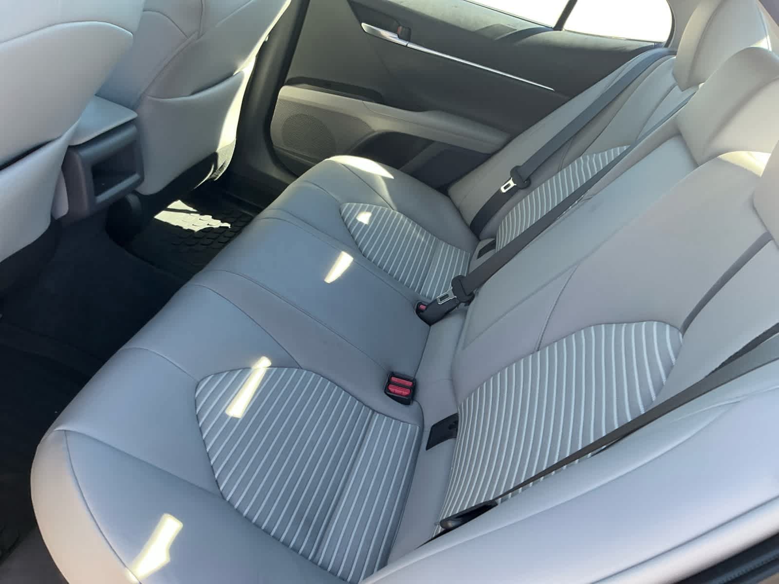 Used 2024 Toyota Camry SE FWD image 13