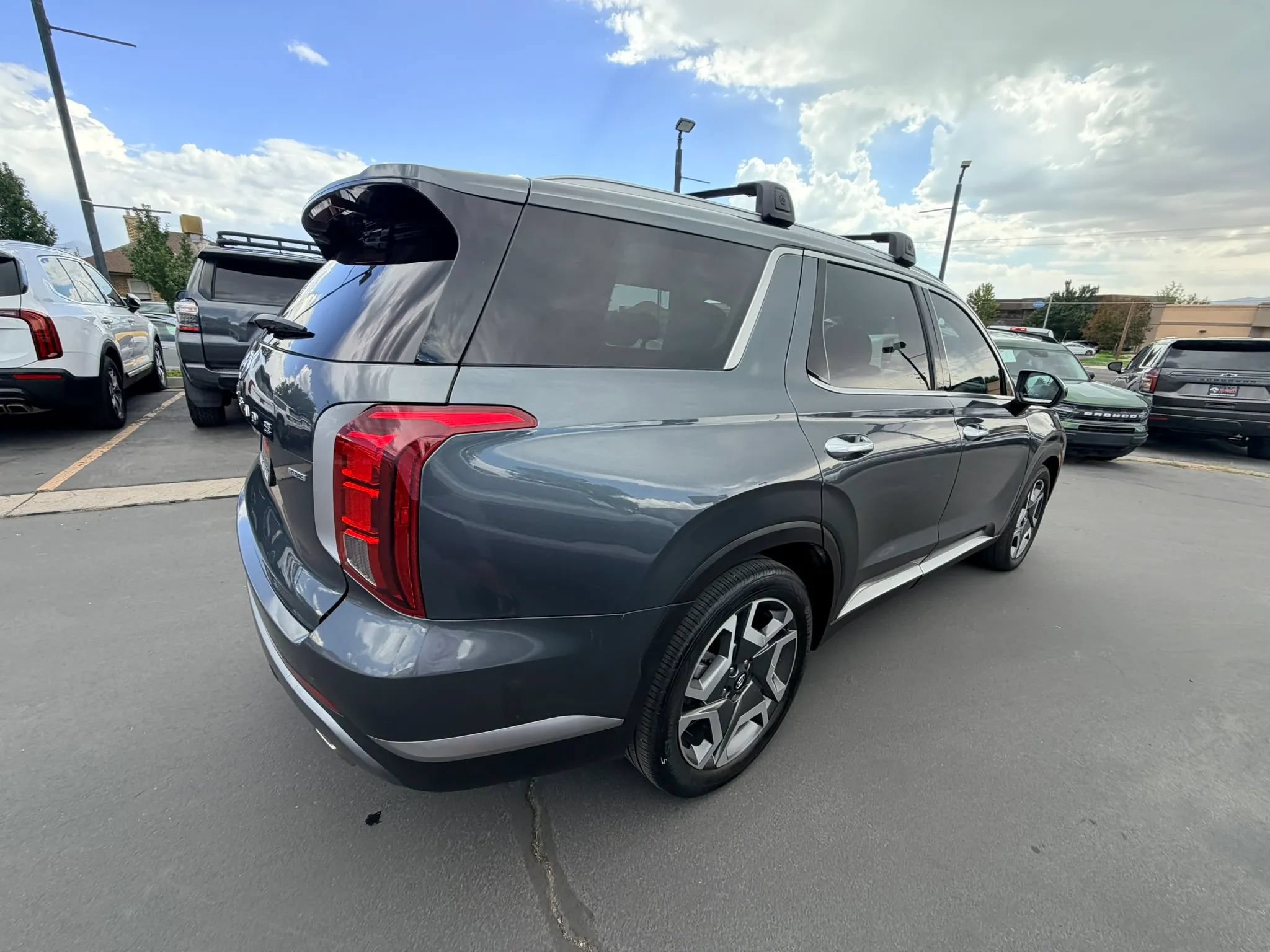 Used 2023 Hyundai Palisade SEL AWD/4WD image 4