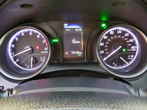 Used 2023 Toyota Camry SE w/ Convenience Package image 30