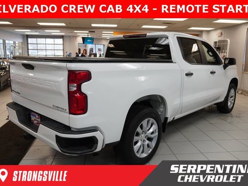 Used 2020 Chevrolet Silverado 1500 Custom w/ Custom Value Package image 13