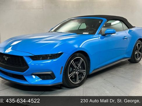 Used 2025 Ford Mustang Premium RWD image 1