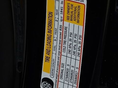Used 2024 Chevrolet Silverado 1500 LT AWD/4WD image 31