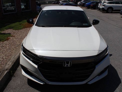 Used 2022 Honda Accord Sport image 4