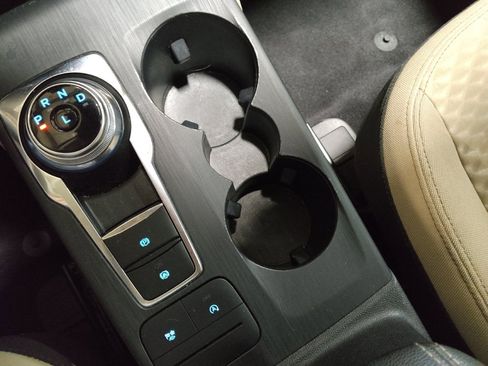 Used 2020 Ford Escape SE image 26