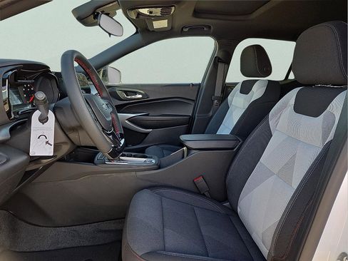 New 2026 Chevrolet Trax RS w/ Sunroof Package FWD image 14