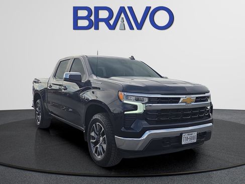 Used 2023 Chevrolet Silverado 1500 LT image 2