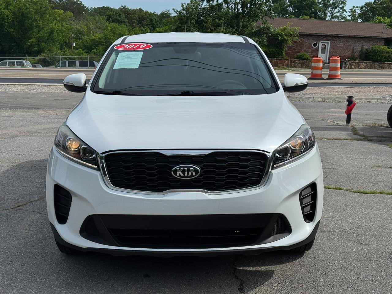 Used 2019 Kia Sorento FWD image 2