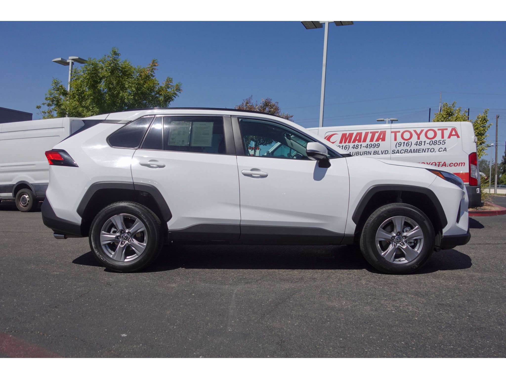 Used 2025 Toyota RAV4 XLE FWD image 2