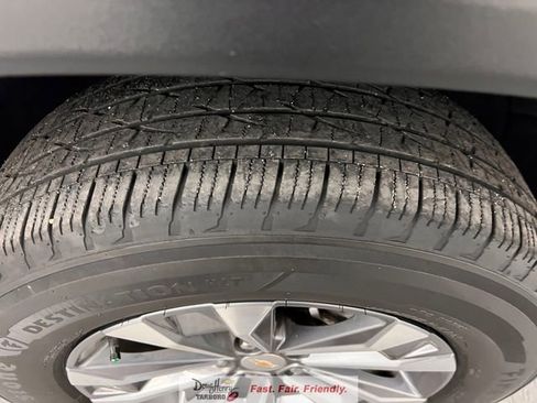 Used 2025 Chevrolet Equinox LT FWD image 19