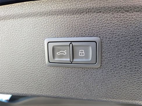 Certified 2024 Audi Q5 2.0T Premium Plus w/ Premium Plus Package image 28