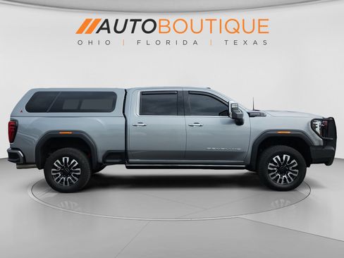 Used 2025 GMC Sierra 2500 Denali Ultimate w/ Max Trailering Package AWD/4WD image 7