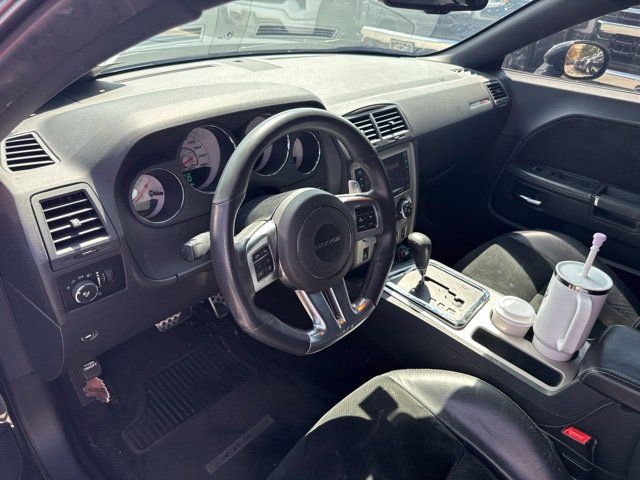 Used 2014 Dodge Challenger SRT8 RWD image 9