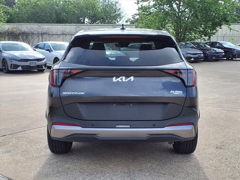 Used 2026 Kia Sportage EX image 8