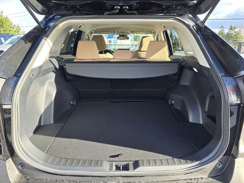 Used 2025 Toyota RAV4 XLE image 18