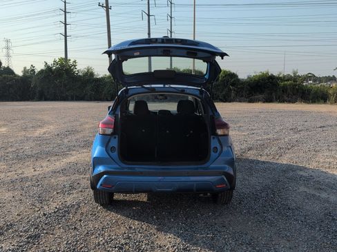 Used 2021 Nissan Kicks S FWD image 5