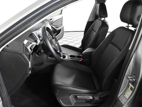 Used 2019 Volkswagen Jetta SE FWD image 19