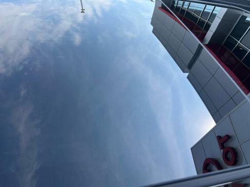 Used 2025 Jeep Grand Cherokee L Limited w/ Black Appearance Package image 16