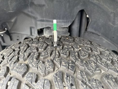 Used 2022 Jeep Wrangler Unlimited Sport AWD/4WD image 23