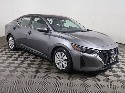 Used 2024 Nissan Sentra S FWD image 2