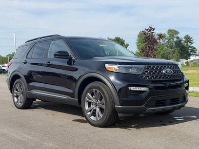 Used 2024 Ford Explorer XLT w/ Equipment Group 202A