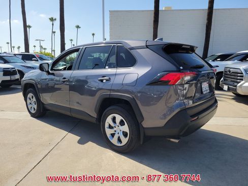 Certified 2022 Toyota RAV4 LE w/ Carpet Mat Package (TMS) FWD image 6