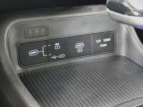 Used 2025 Hyundai Kona SEL AWD/4WD image 26