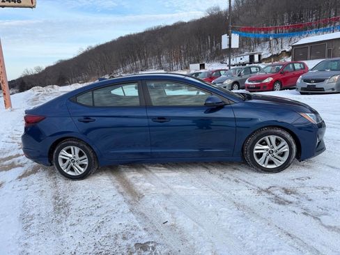 Used 2020 Hyundai Elantra SEL image 2