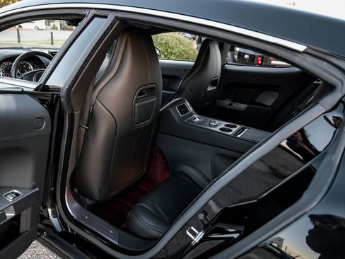 Used 2016 Aston Martin Rapide S image 39